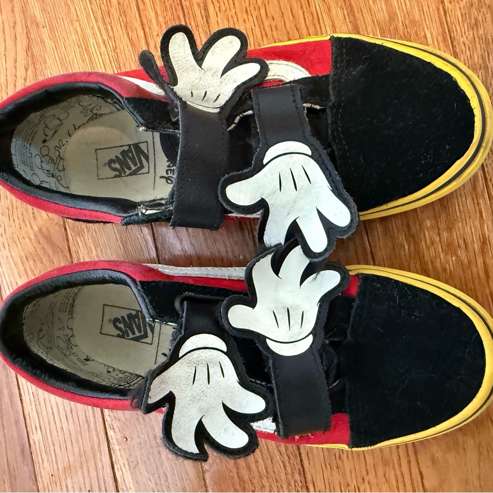 Vans Kids Disney Mickey Mouse Sneakers